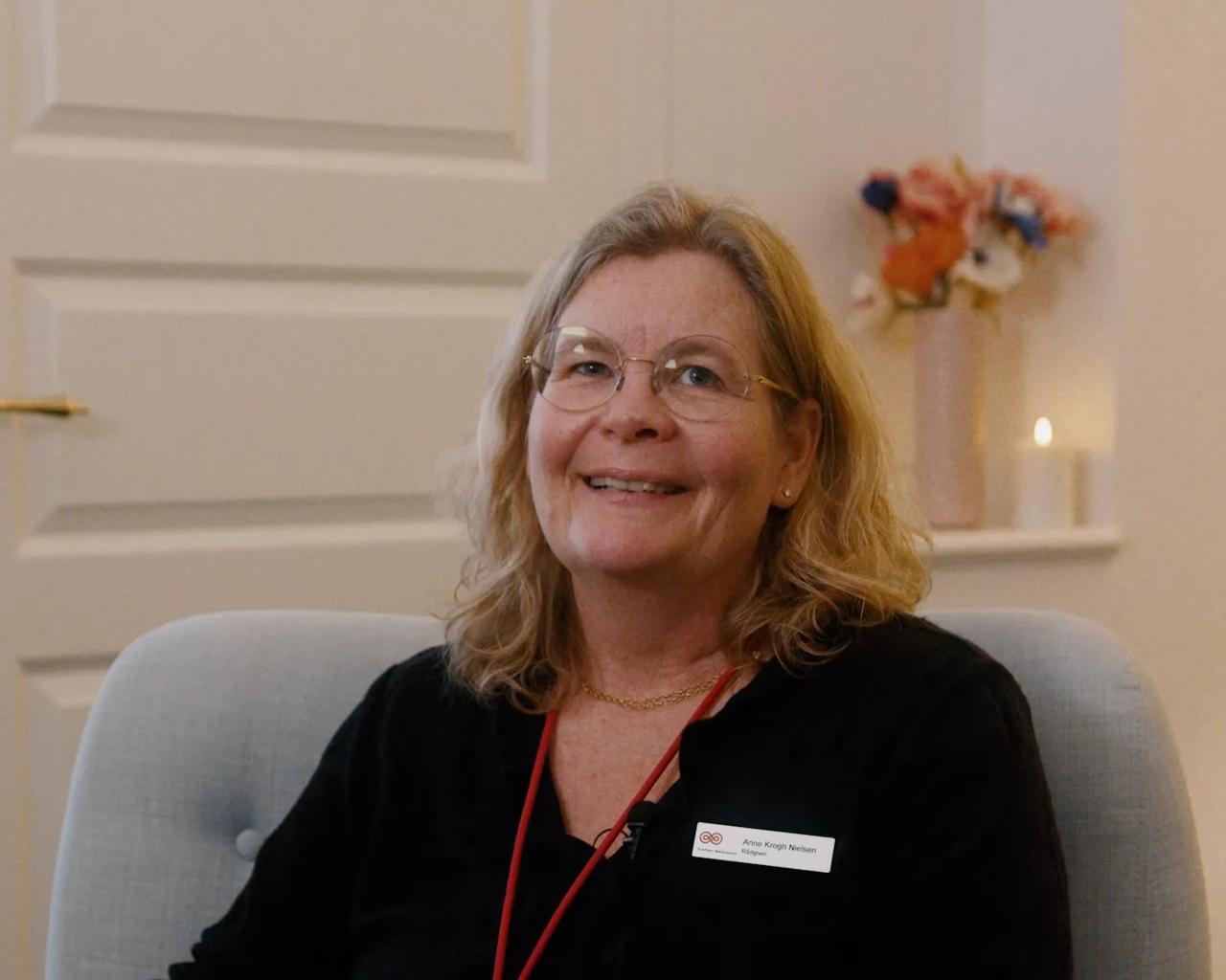 Anne Krogh Nielsen er rådgiver i Kræftrådgivningen i Aabenraa, som er en af Kræftens Bekæmpelses 12 store rådgivninger med gratis rådgivningstilbud, aktiviteter og fællesskaber til kræftpatienter og pårørende. Foto: Holly Create