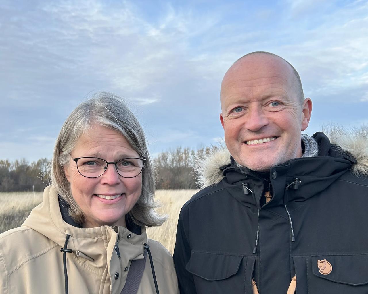 Hele familien har talt med forskellige rådgivere i Kræftrådgivningen i Roskilde, blandt også med rådgiver Bjarne Busk. De har i samtalerne fået redskaber til at rumme den nye hverdag med kræft og forsøge at finde lys og ro i det svære. Foto: Kræftens Bekæmpelse