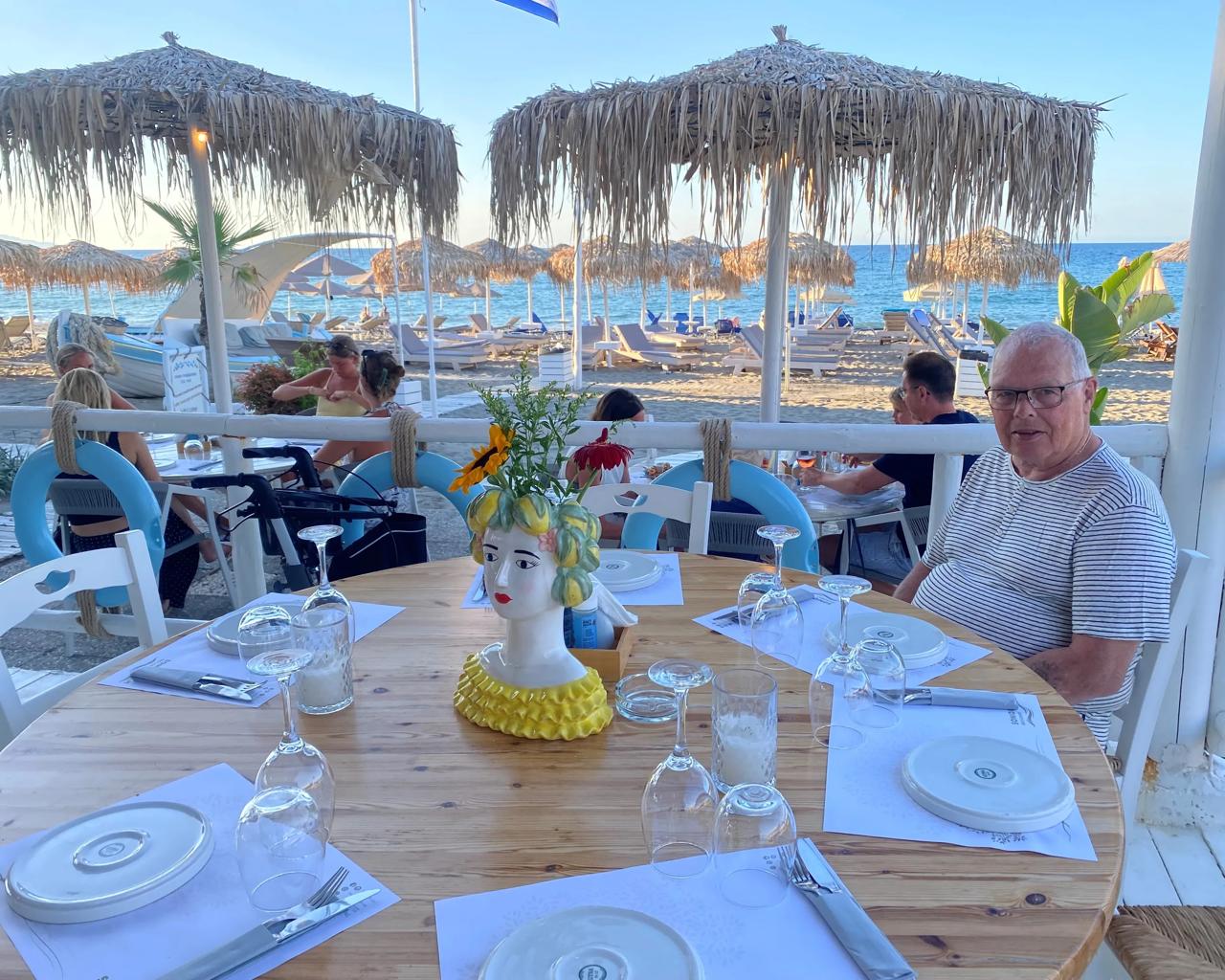 mand på strand restaurant